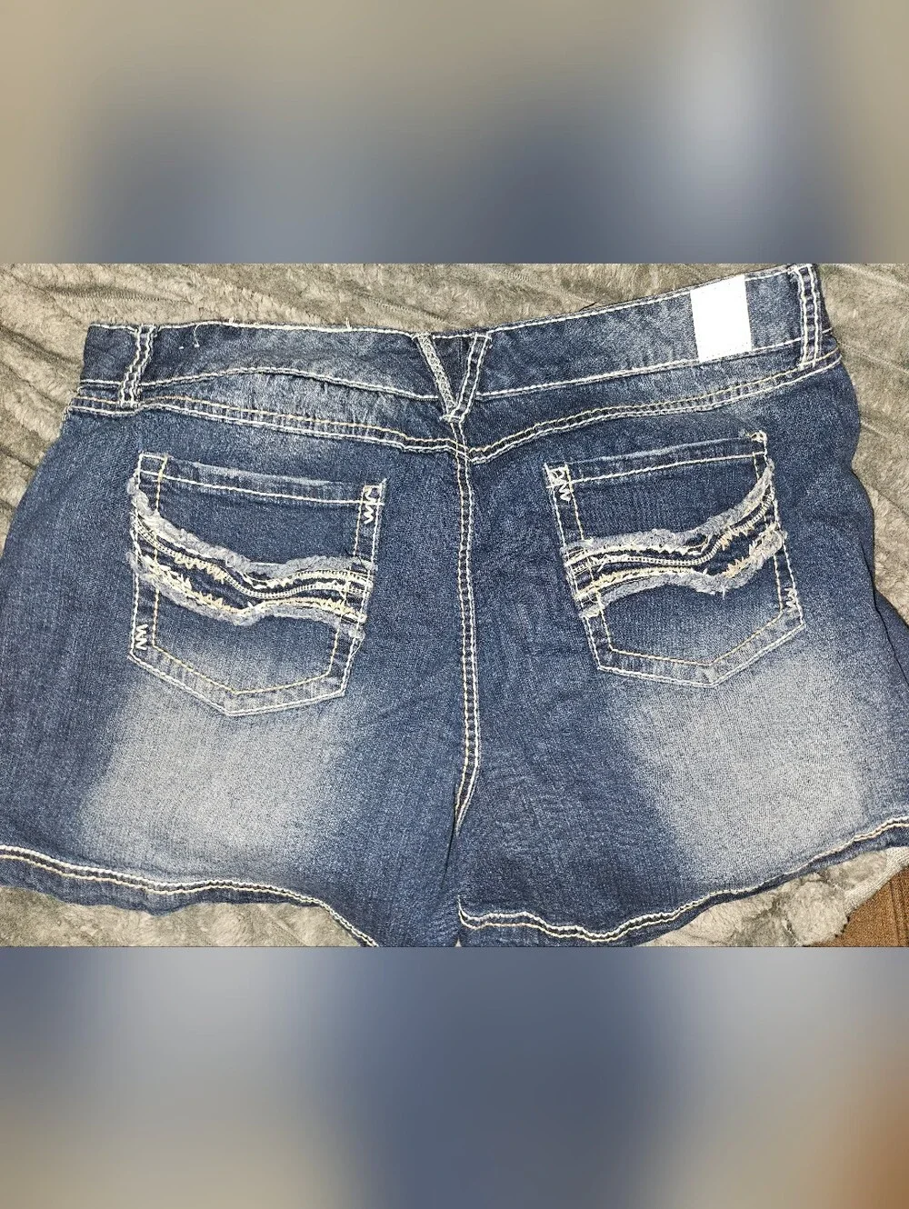 Maurices Dark Blue Distressed Denim Jean Shorts Size 20 NWOT